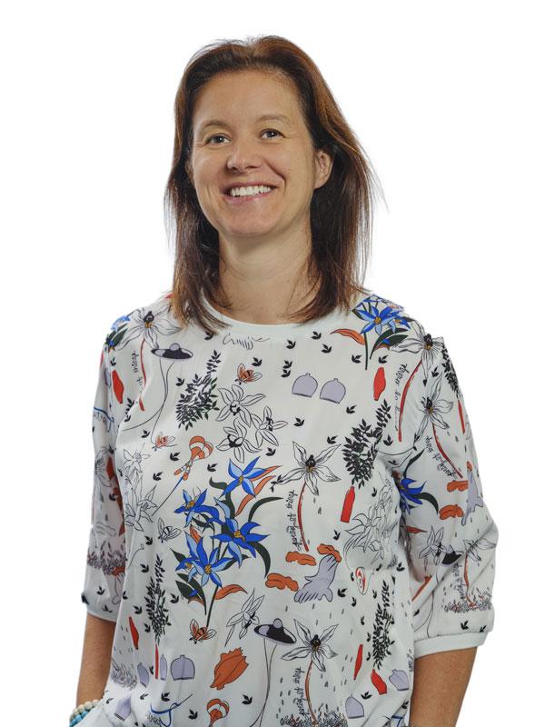 Lena Morgan betreut unserer US-Patienten. Auch kümmert sie sich um Networking sowie die interne und externe Kommunikation.